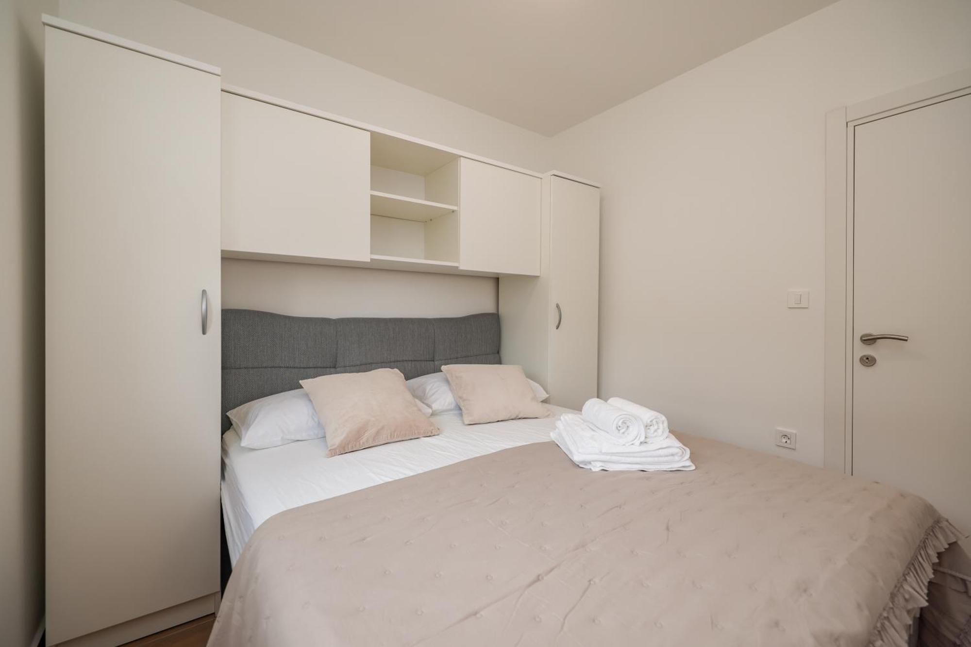 Beachfront Apartments Tic With Seaview Miletici Esterno foto