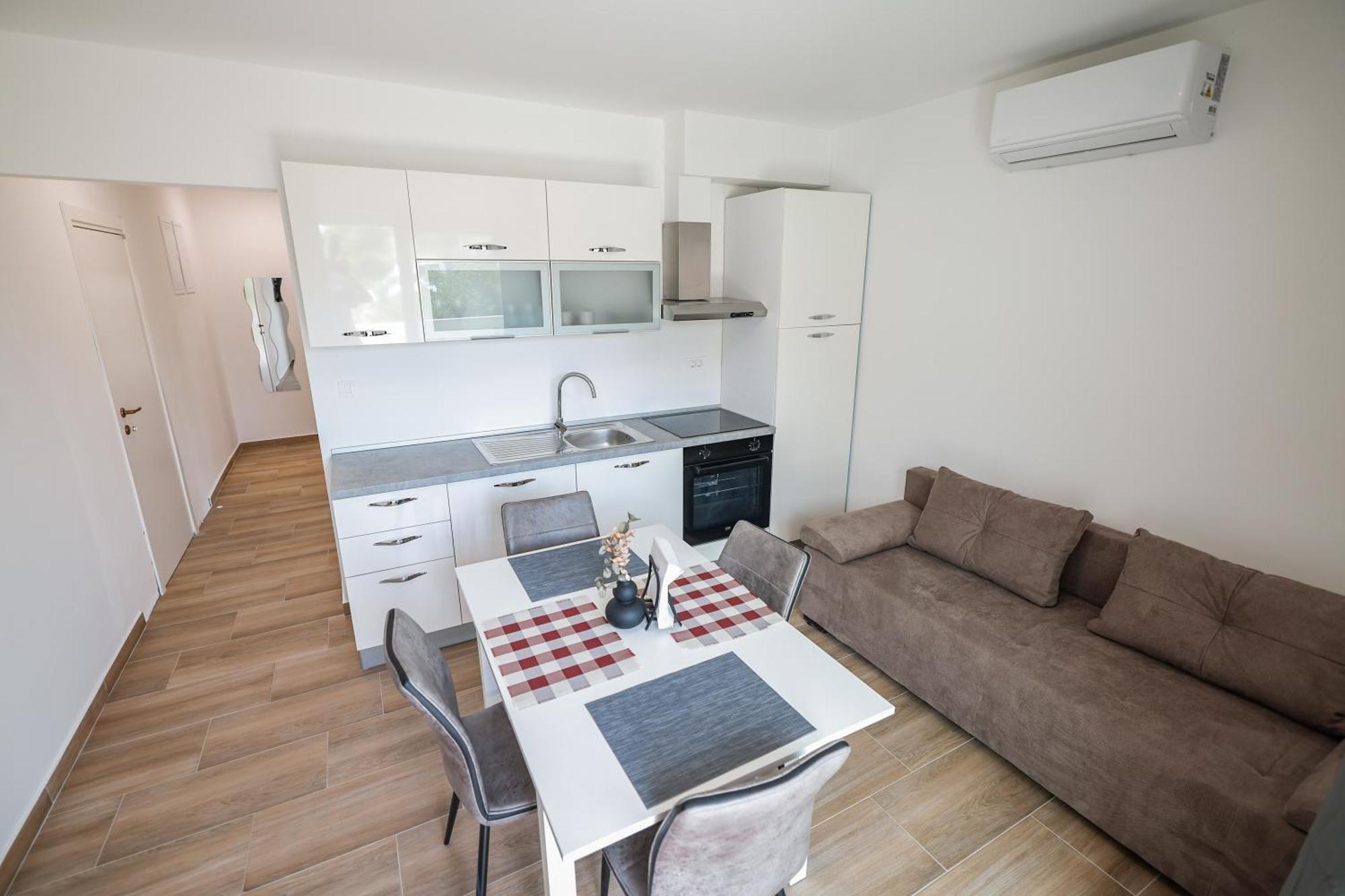 Beachfront Apartments Tic With Seaview Miletici Esterno foto