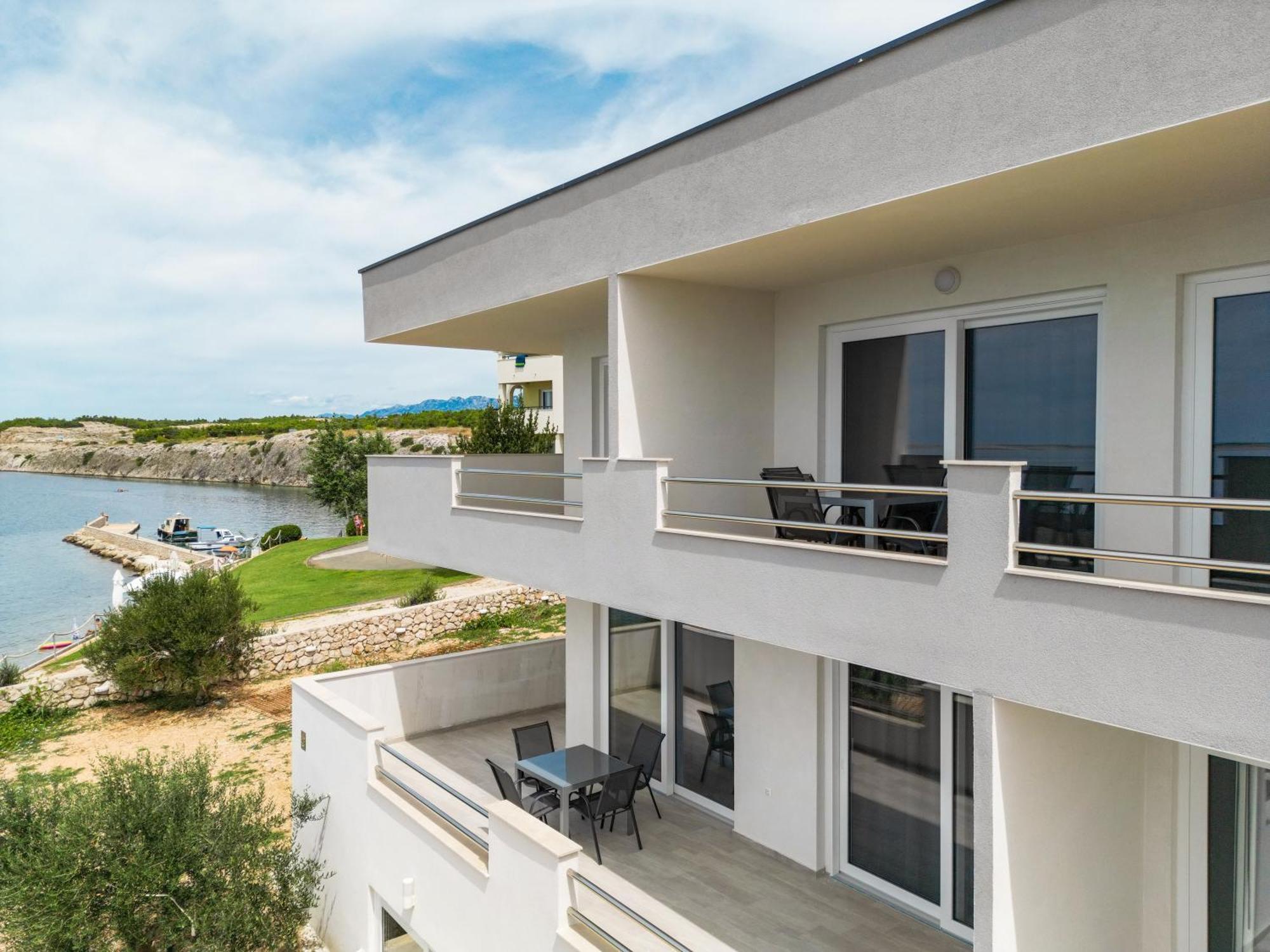 Beachfront Apartments Tic With Seaview Miletici Esterno foto